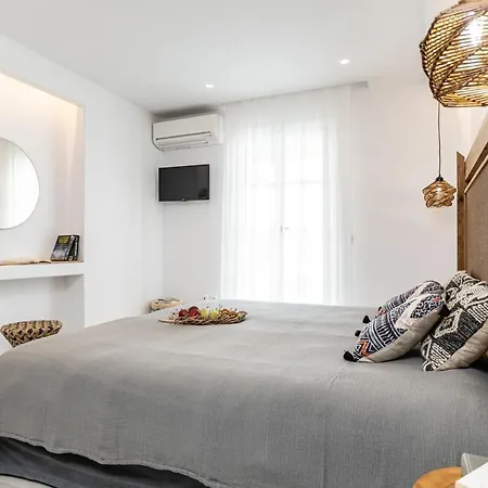 アパートホテル Spiros