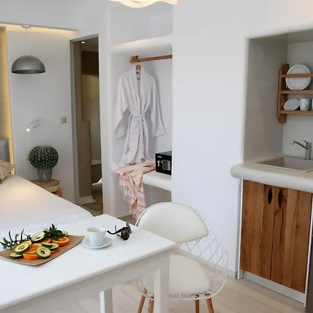 アパートホテル Spiros Naxos City