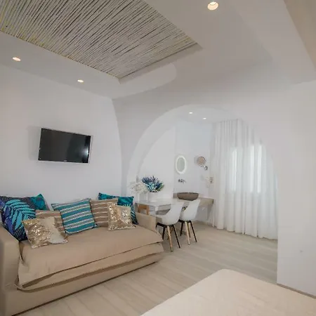 Spiros アパートホテル 4*