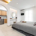 Spiros 4*