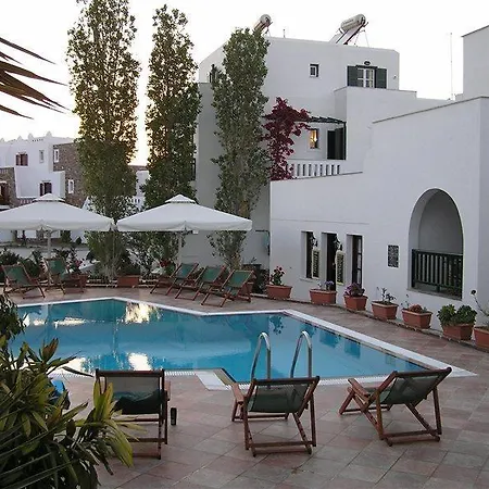 Spiros Aparthotel Naxos City