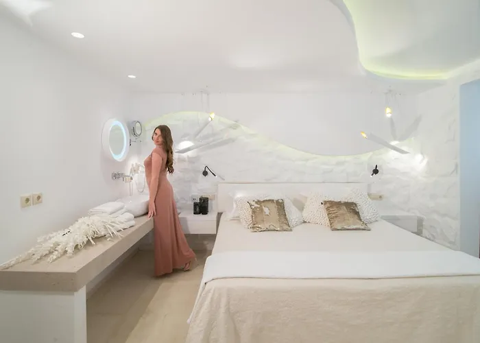 斯皮罗斯酒店 4*