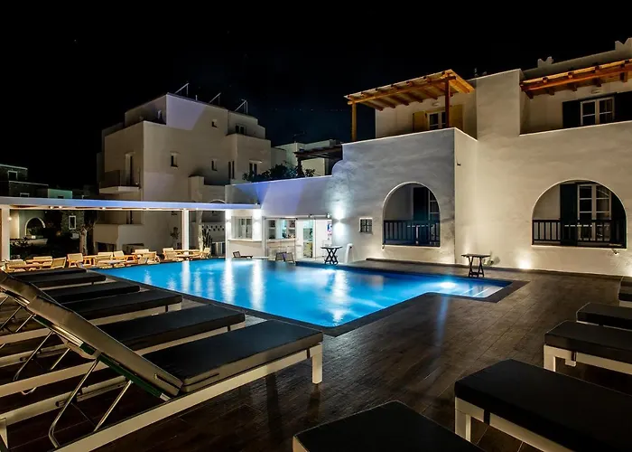 アパートホテル Spiros 4*