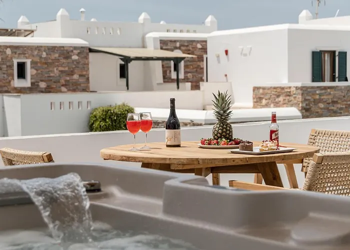 Spiros Aparthotel 4*