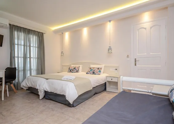 Spiros Lägenhetshotell 4*