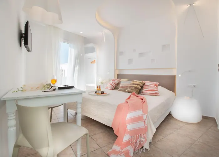 斯皮罗斯酒店 公寓式酒店 Naxos City