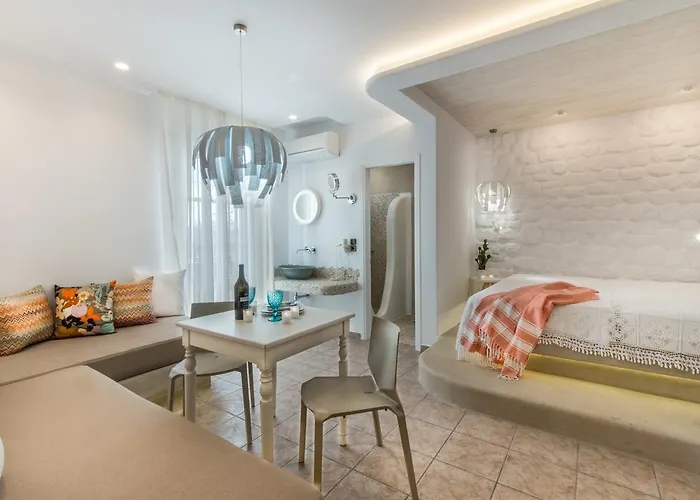 斯皮罗斯酒店 4* Naxos City