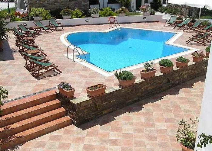 Spiros Lägenhetshotell 4*