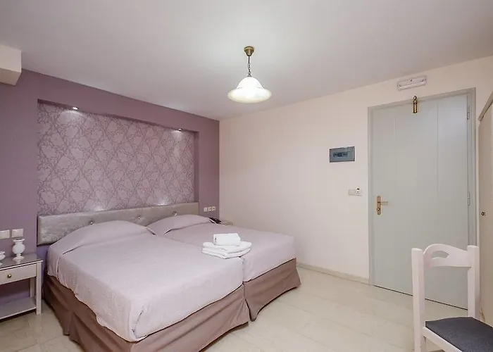 Aparthotel Spiros 4*